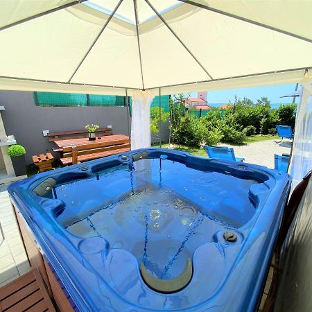 Lux Apartment Sea Shell With Jacuzzi Makarska Extérieur photo