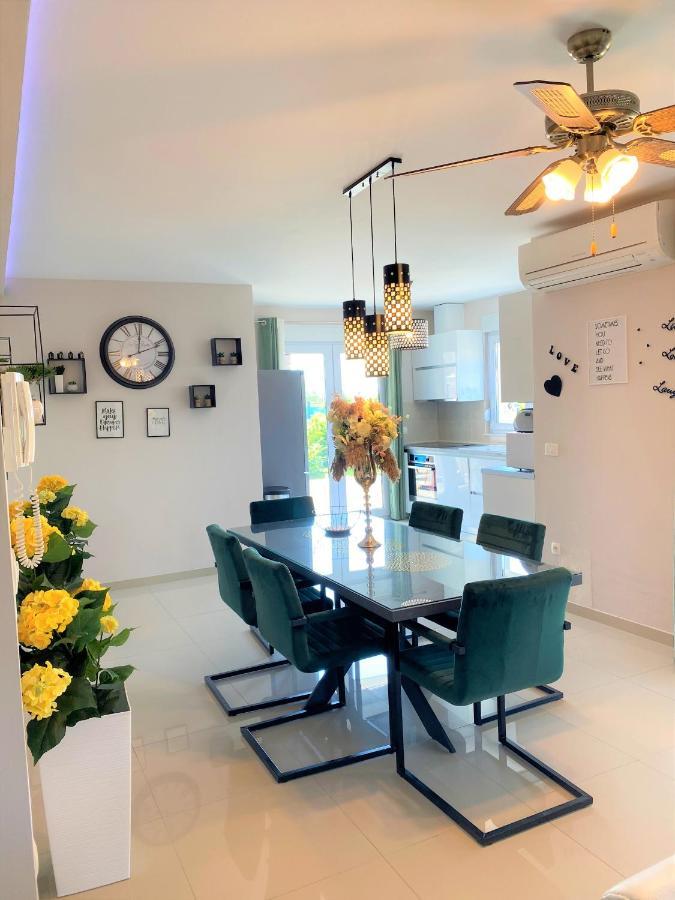 Lux Apartment Sea Shell With Jacuzzi Makarska Extérieur photo