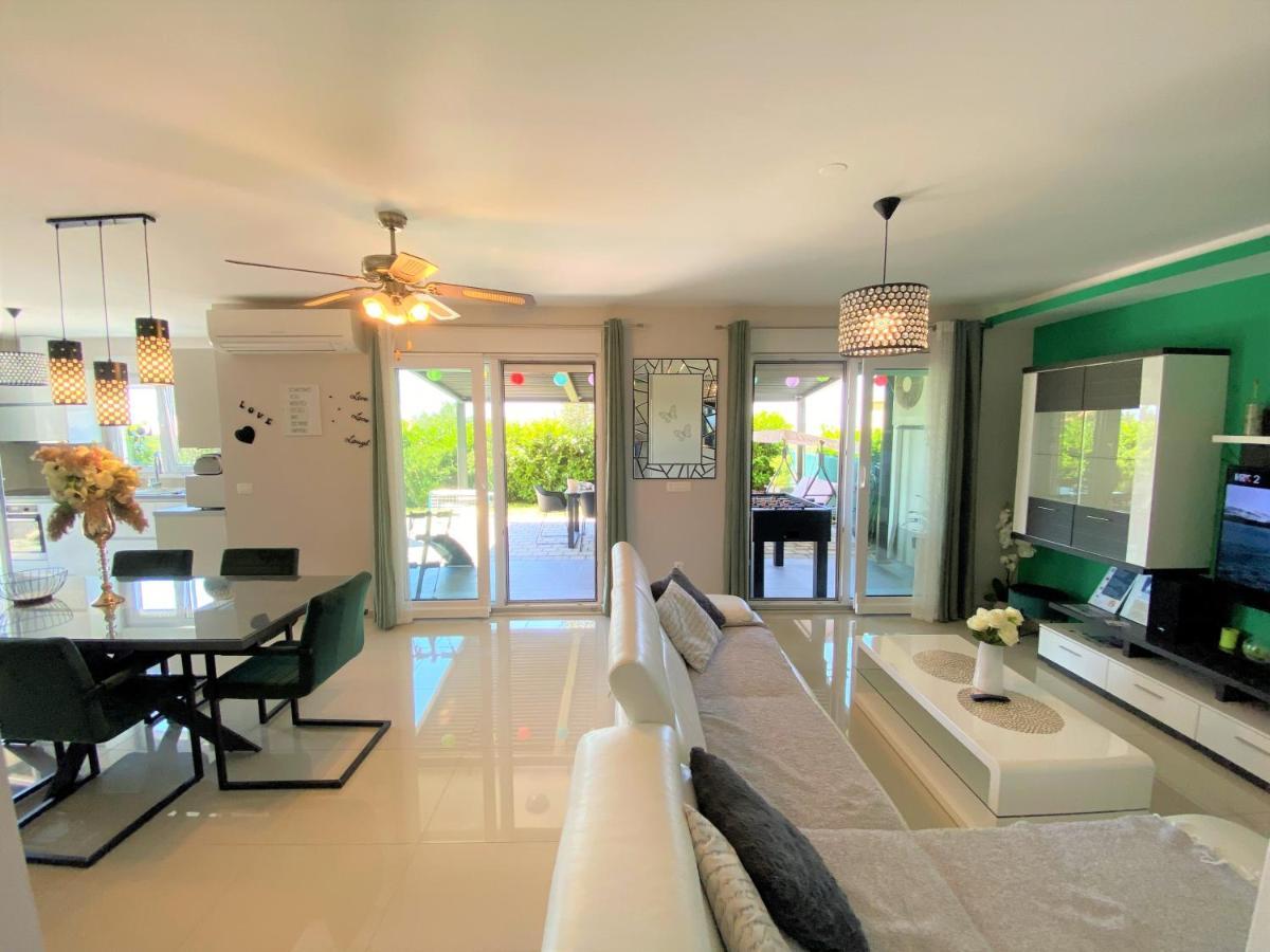 Lux Apartment Sea Shell With Jacuzzi Makarska Extérieur photo